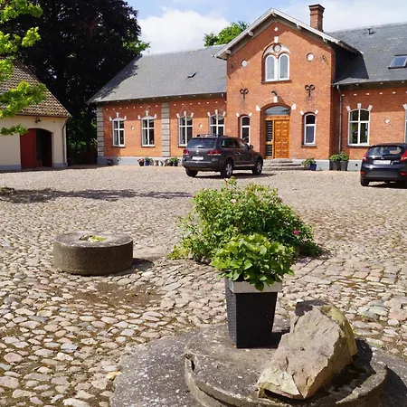 2 Bedroom Beautiful In Apartment Middelfart