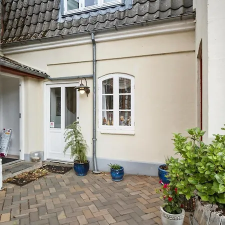 2 Bedroom Beautiful In *