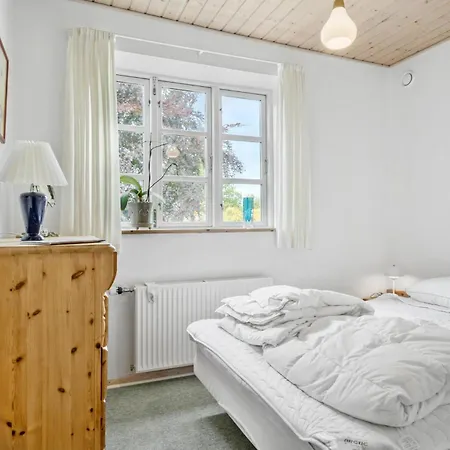 Stunning Apartment In Middelfart